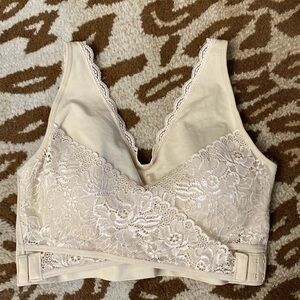 CARAMIA Nude Lace Wire Free Bra Womens 2X Criss Cross under bust lift Smoothing